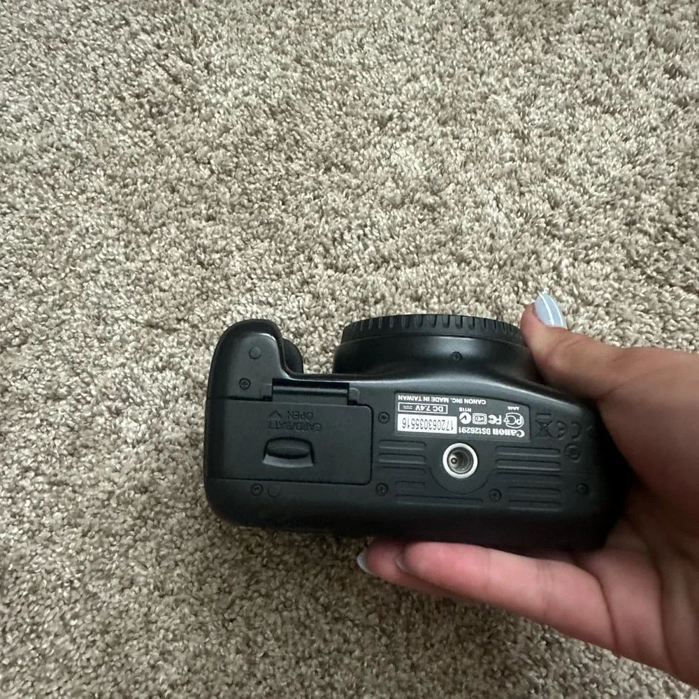 Canon EOS Rebel T3 Digital Camera - Black